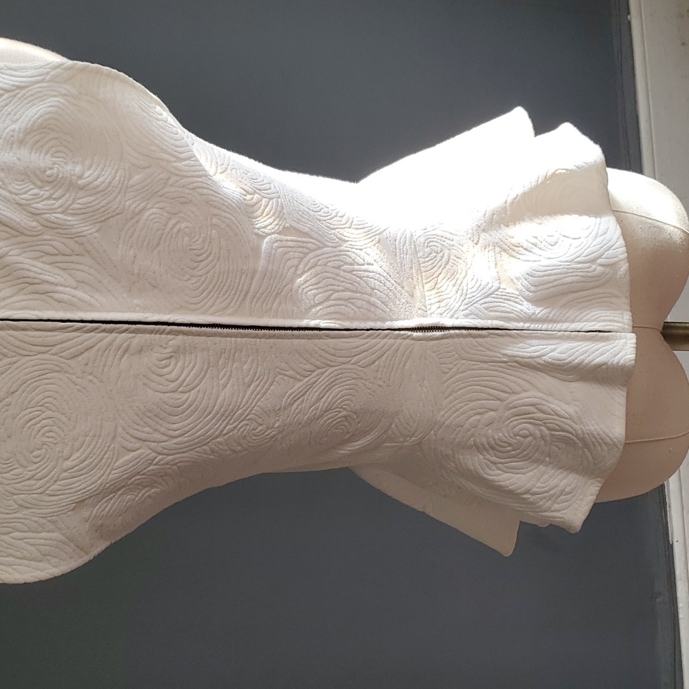 Theory white Peplum   top size s - Picture 8 of 15